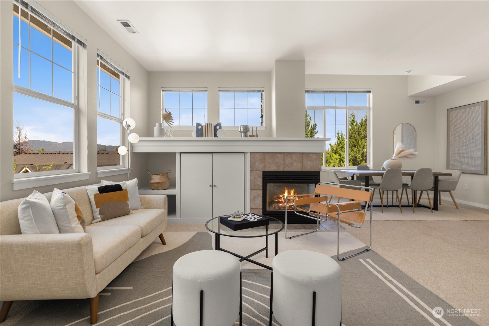 1601 NE Katsura Street Unit: 206