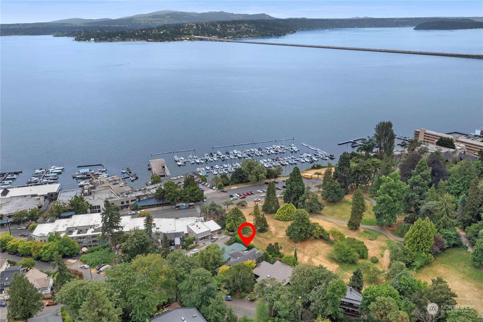 118 Lake Washington Boulevard