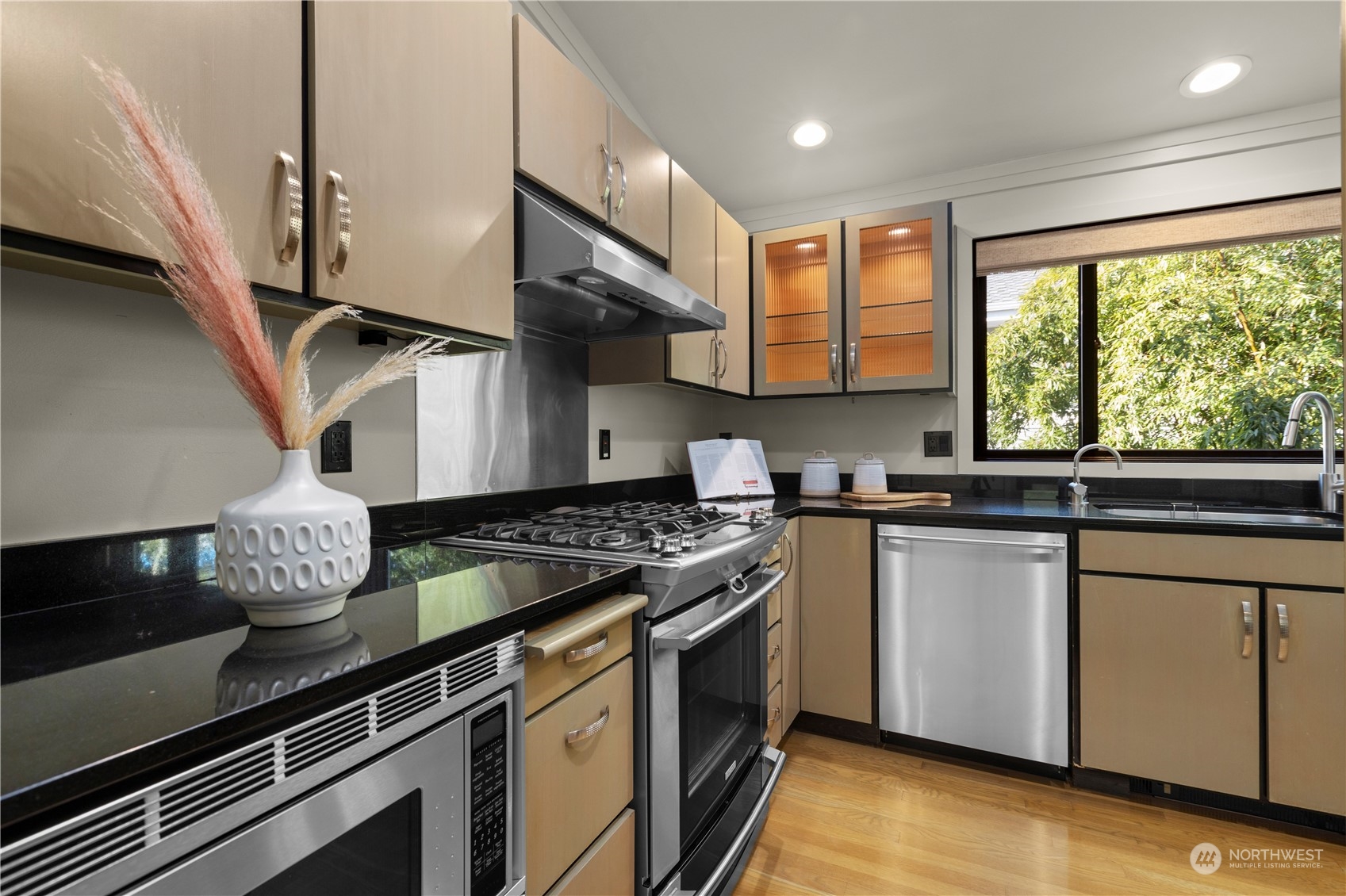 4209 E Lynn Street Unit: 1