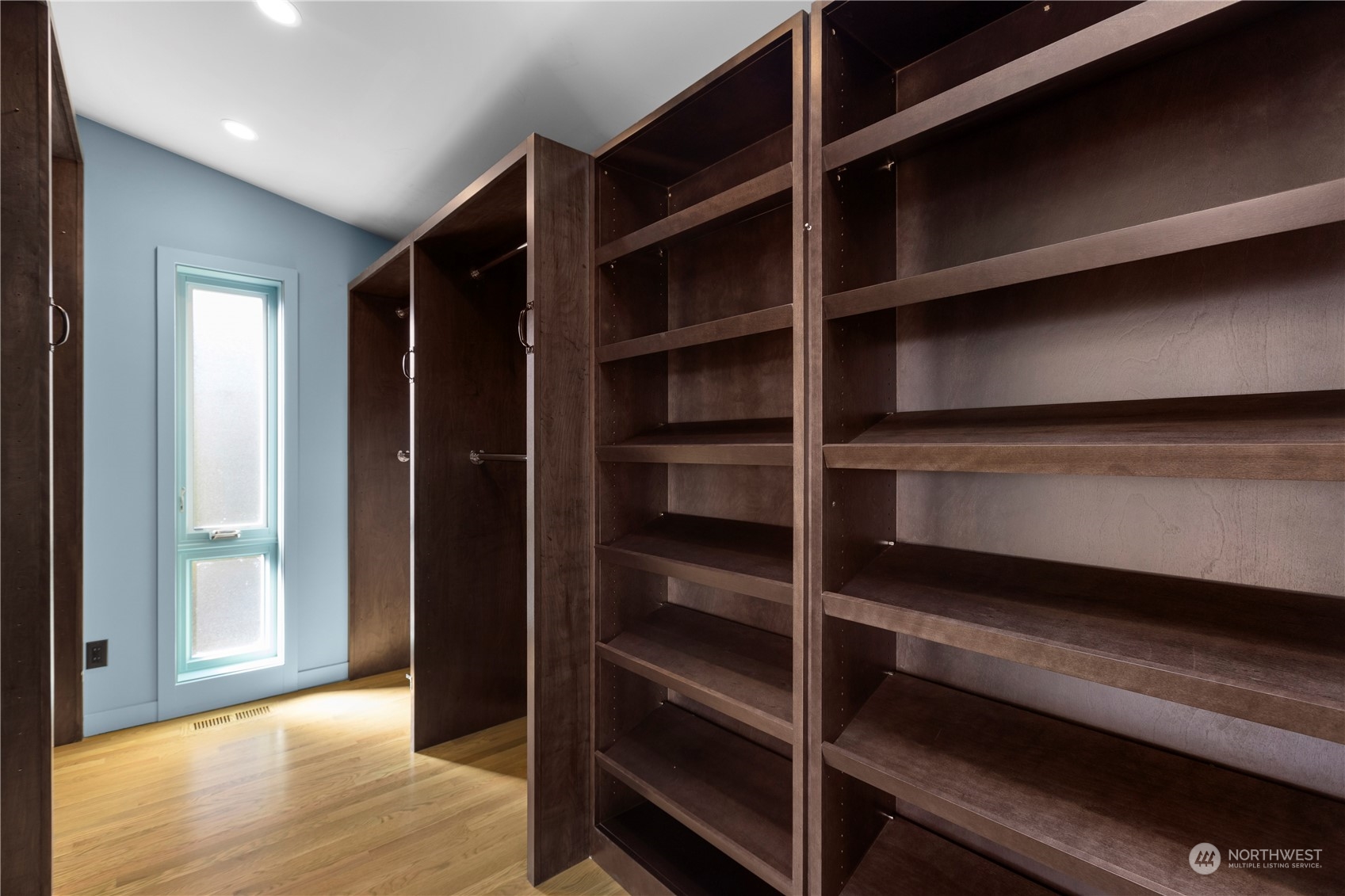 4209 E Lynn Street Unit: 1