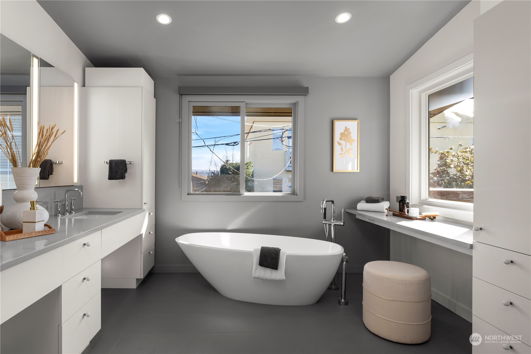 4209 E Lynn Street Unit: 1