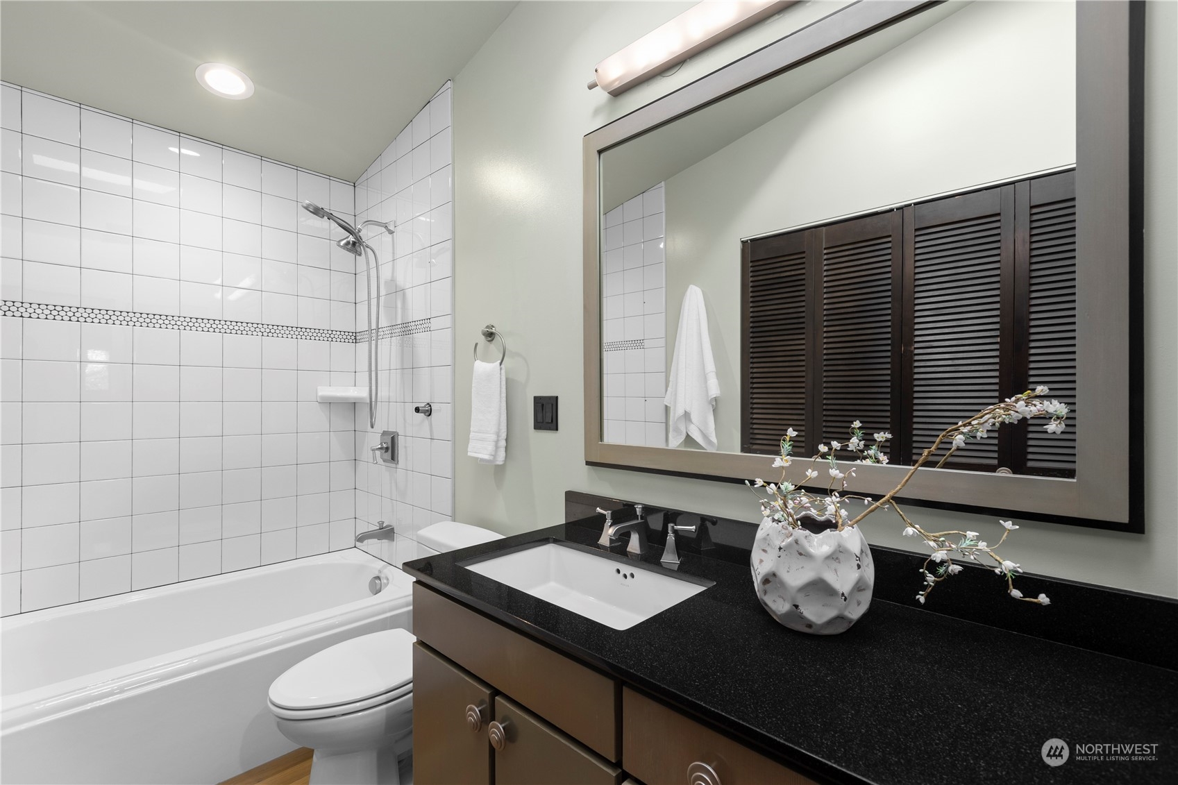 4209 E Lynn Street Unit: 1