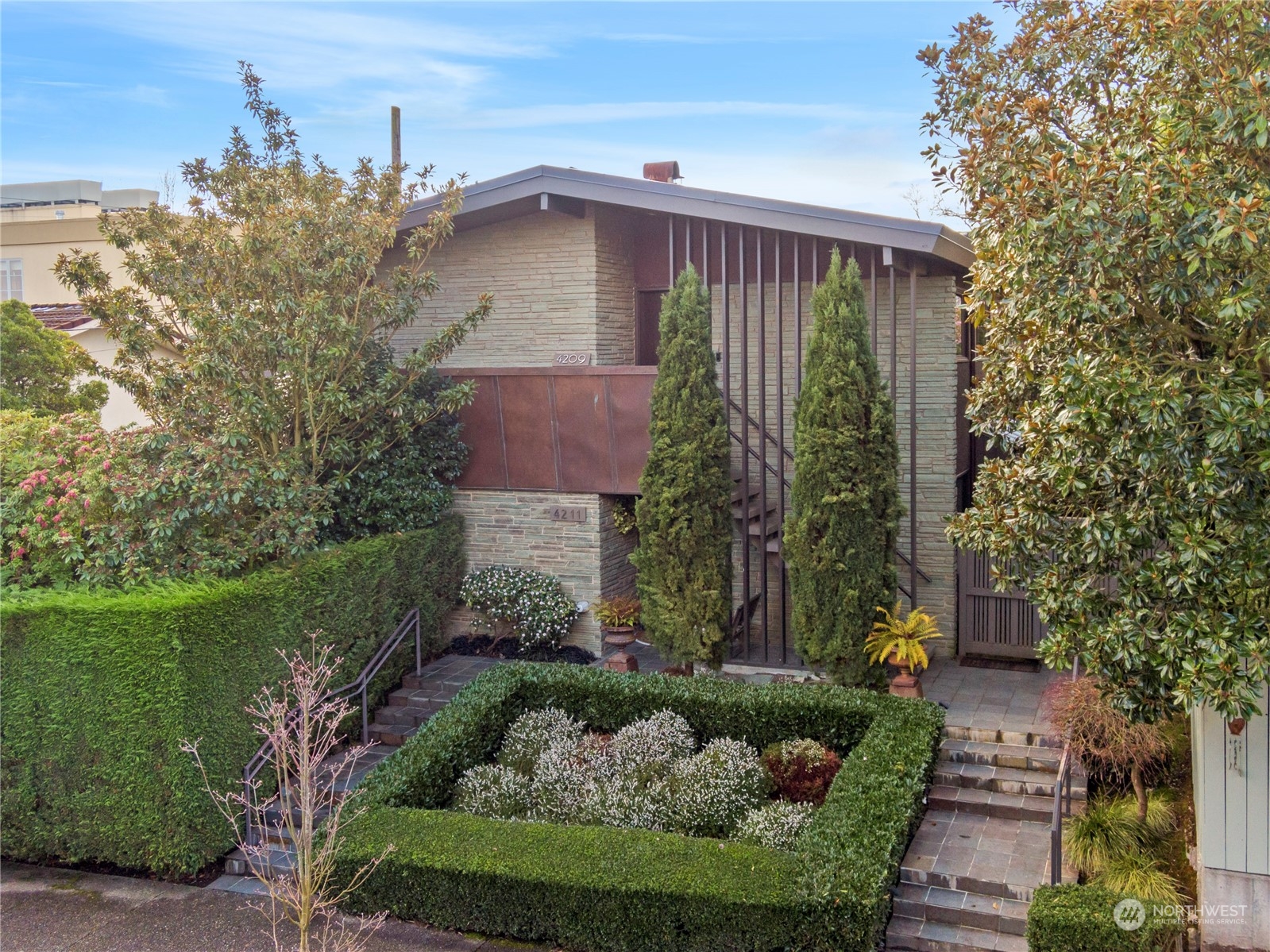 4209 E Lynn Street Unit: 1