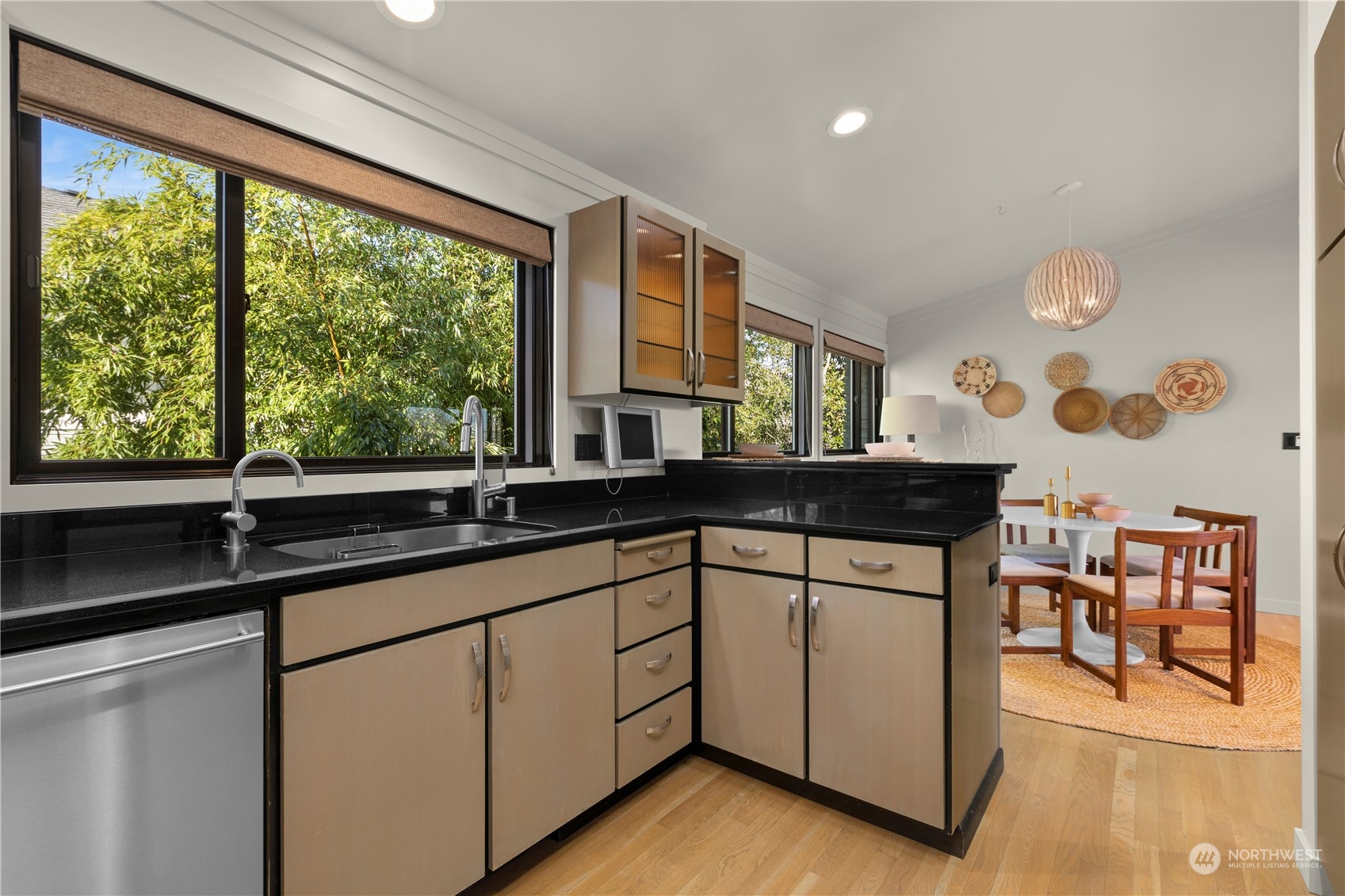 4209 E Lynn Street Unit: 1