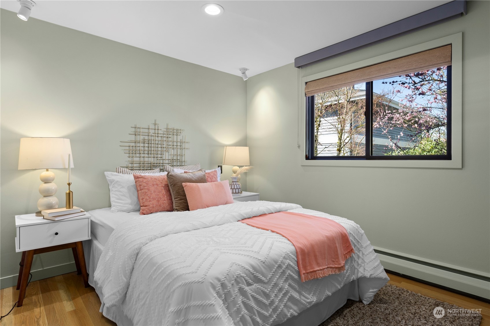 4209 E Lynn Street Unit: 1