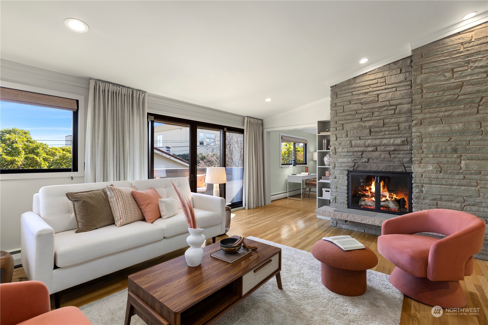 4209 E Lynn Street Unit: 1