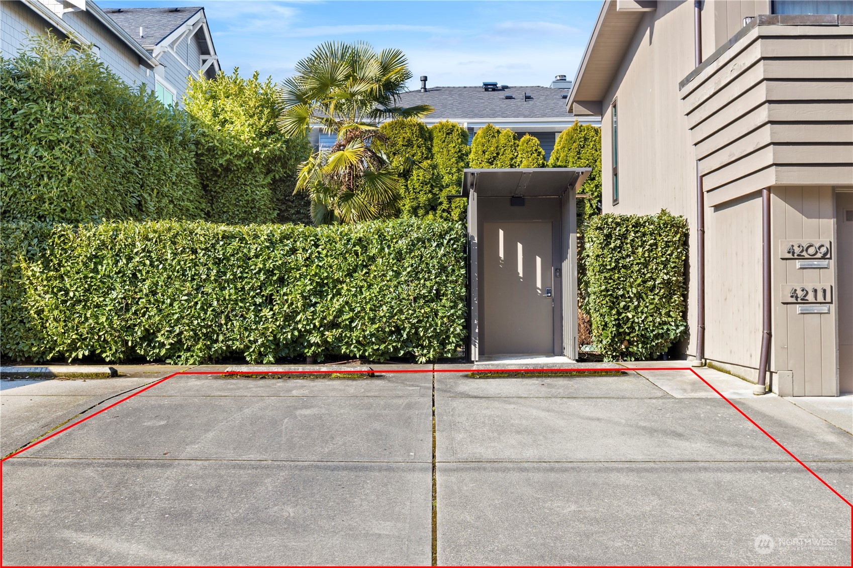 4209 E Lynn Street Unit: 1