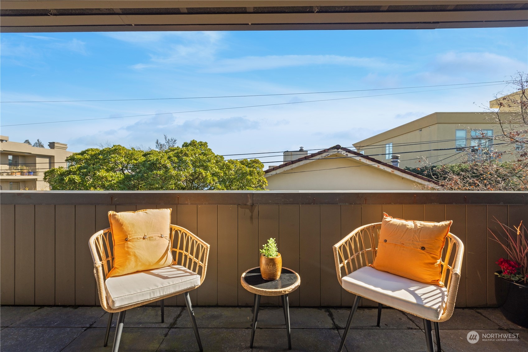 4209 E Lynn Street Unit: 1
