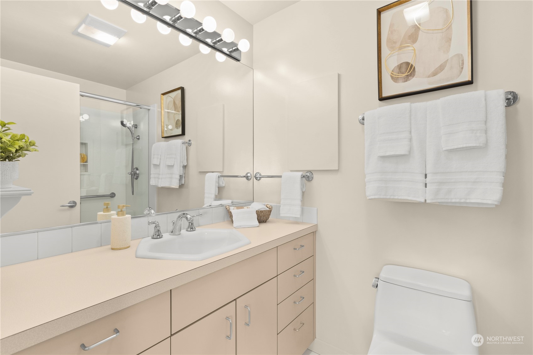 2500 Canterbury Lane E Unit: 301