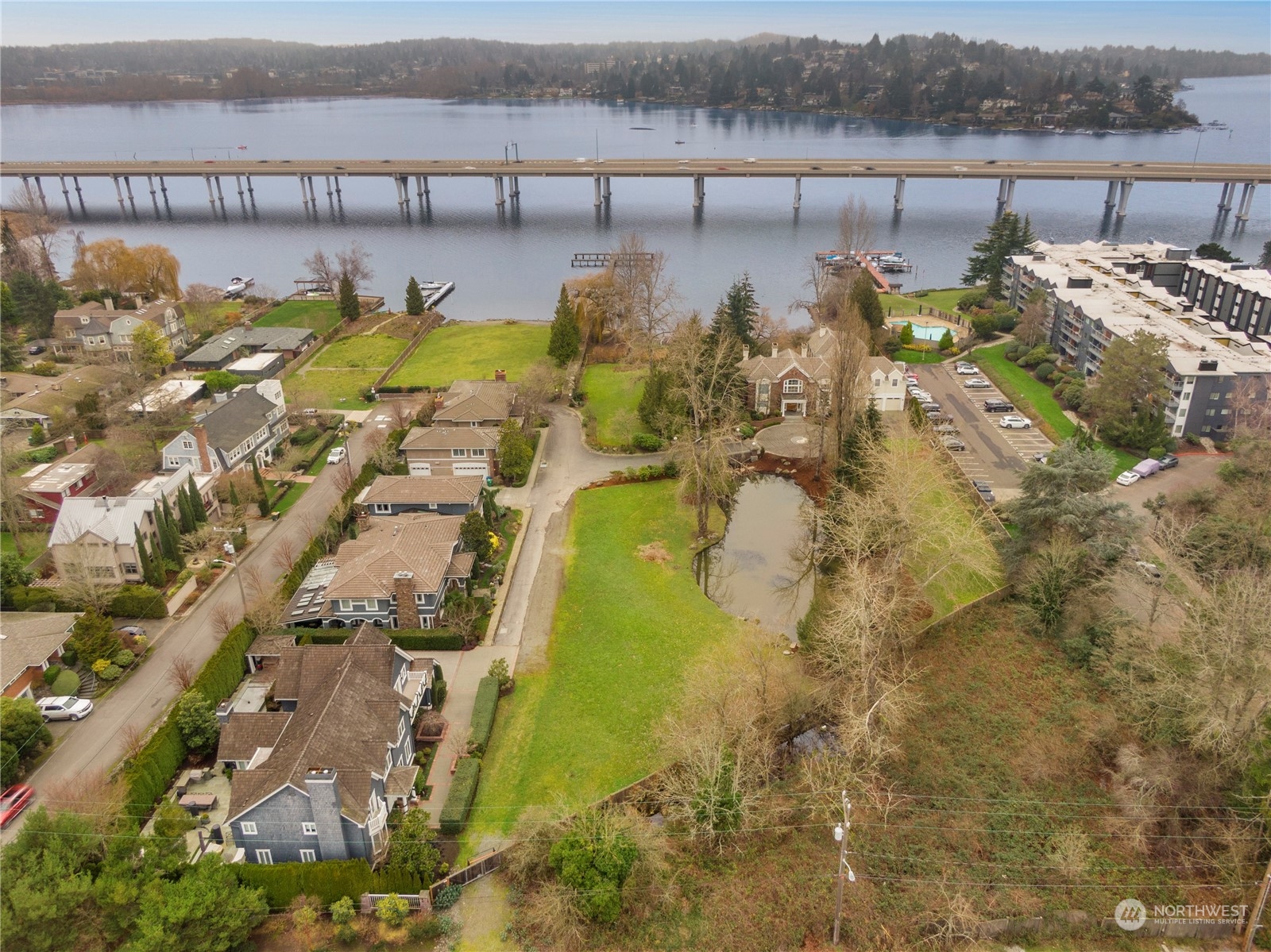 2538 39th Avenue E Unit: 6