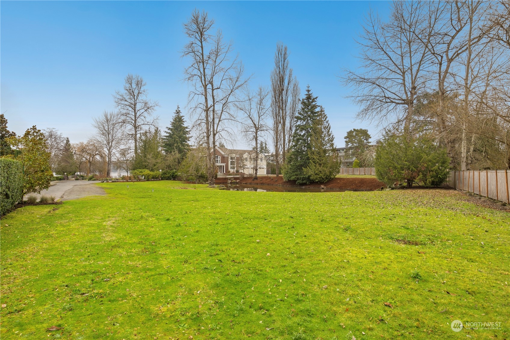 2538 39th Avenue E Unit: 6