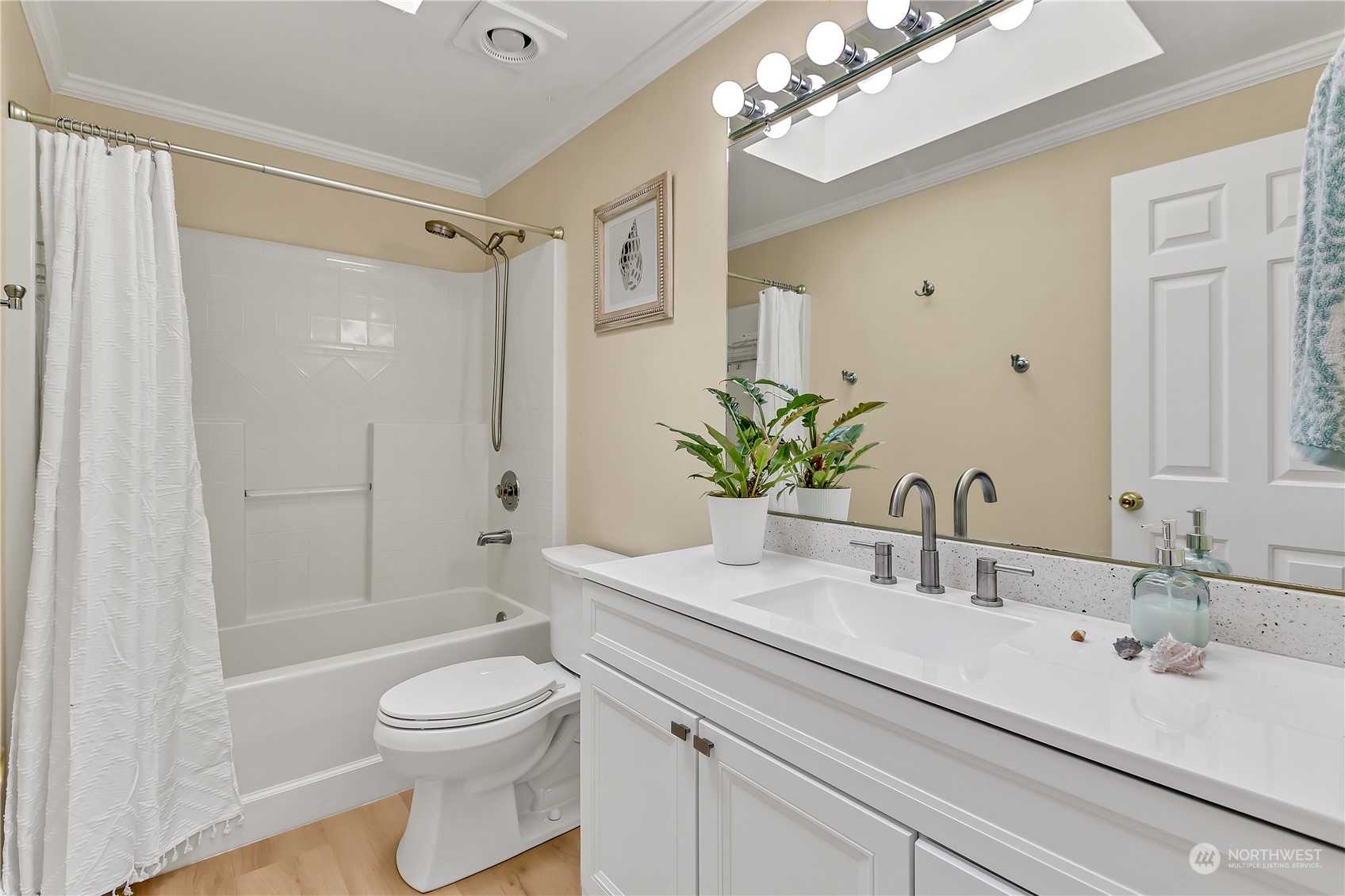12730 35th Avenue NE Unit: B