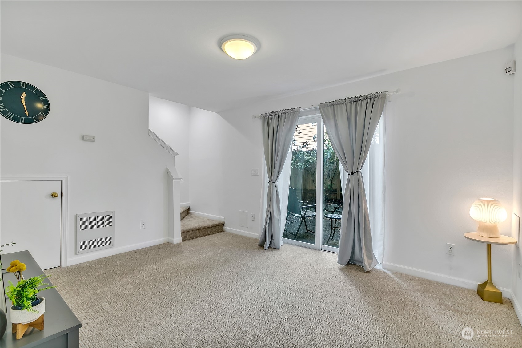 12730 35th Avenue NE Unit: B