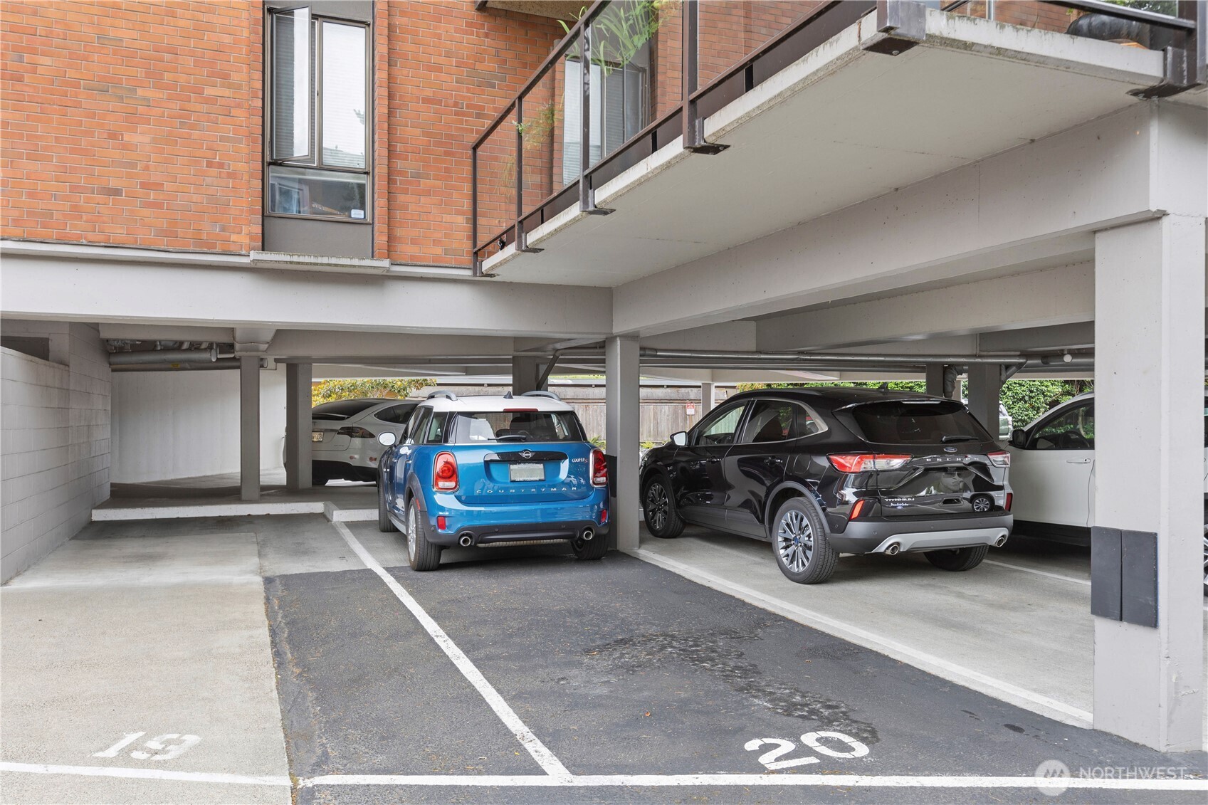 2360 43rd Avenue E Unit: 415