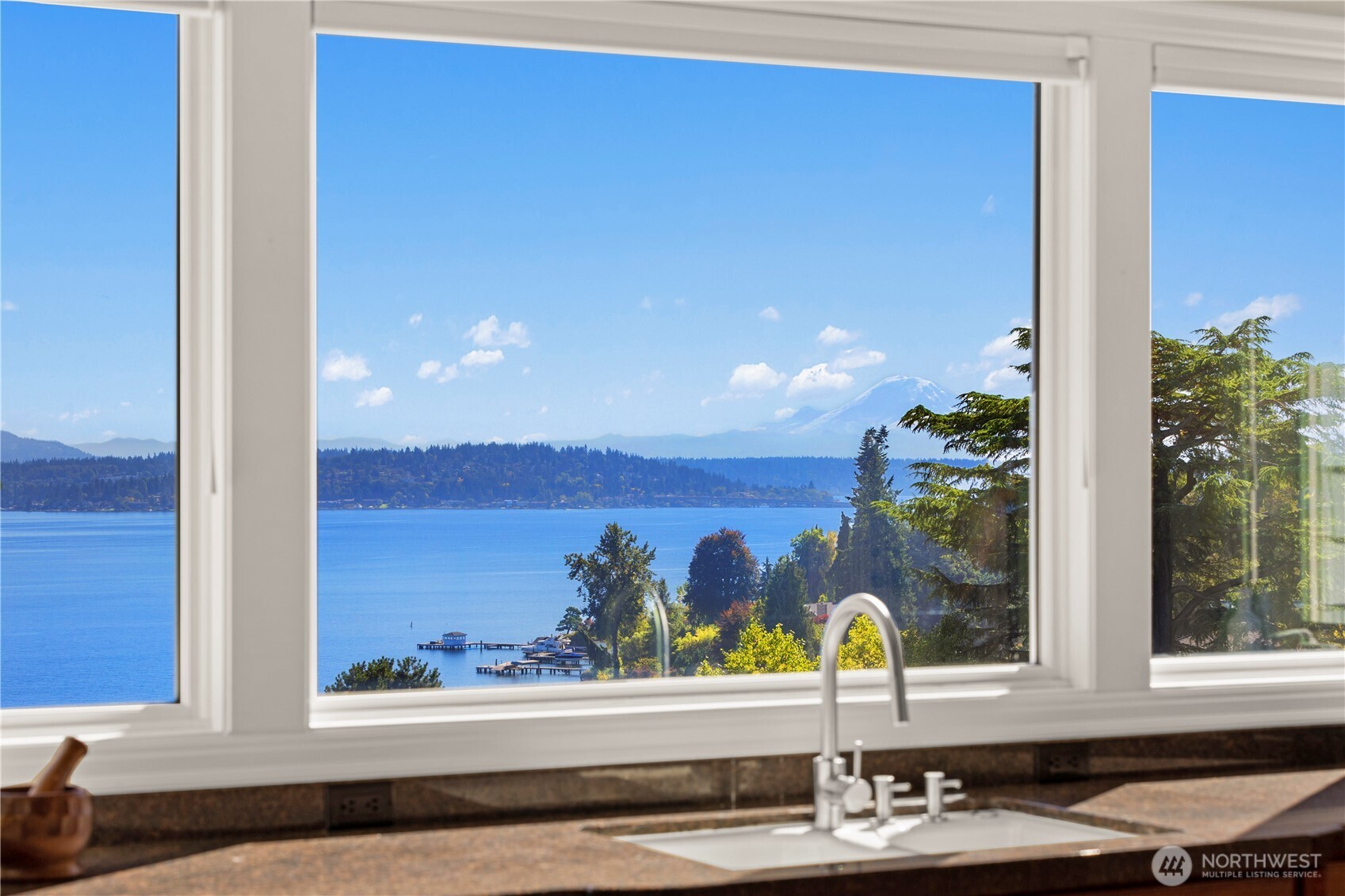 640 Hillside Drive E