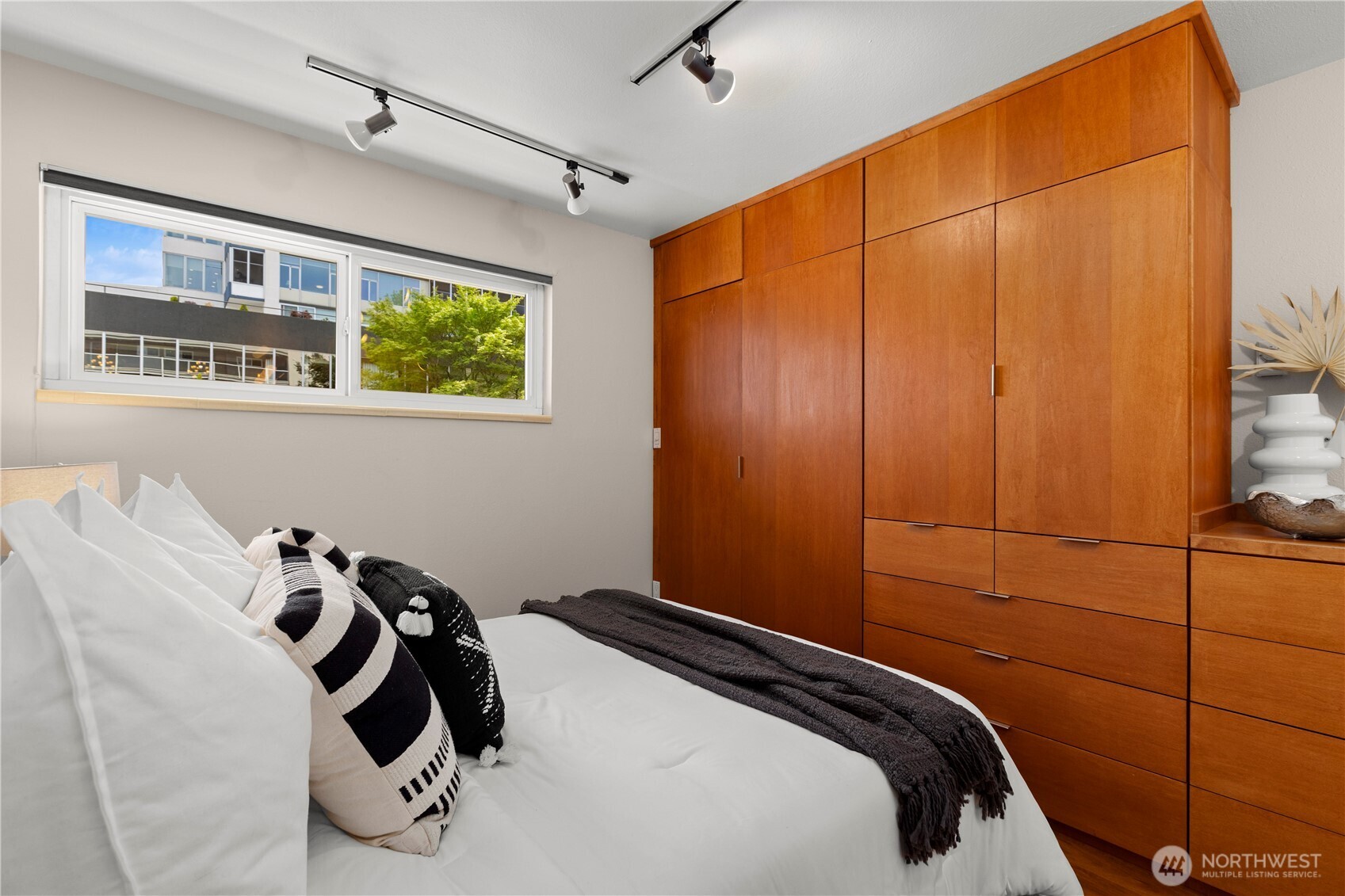 1800 43rd Avenue E Unit: 106