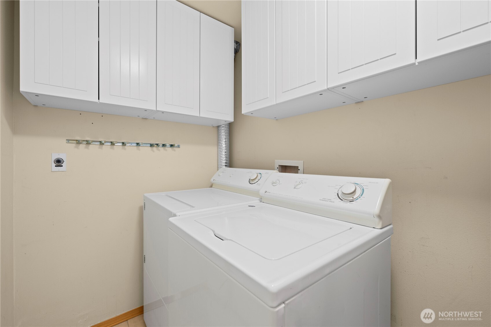 2820 E Madison Street Unit: 204
