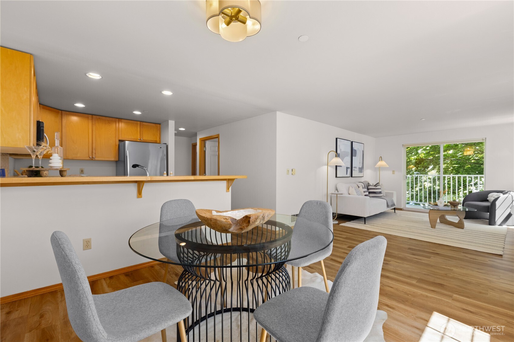 2820 E Madison Street Unit: 204