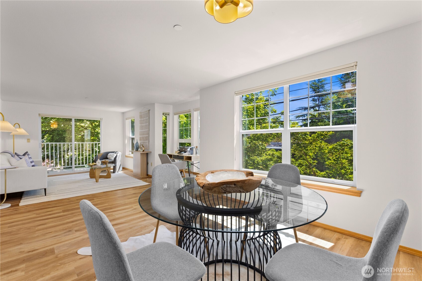 2820 E Madison Street Unit: 204