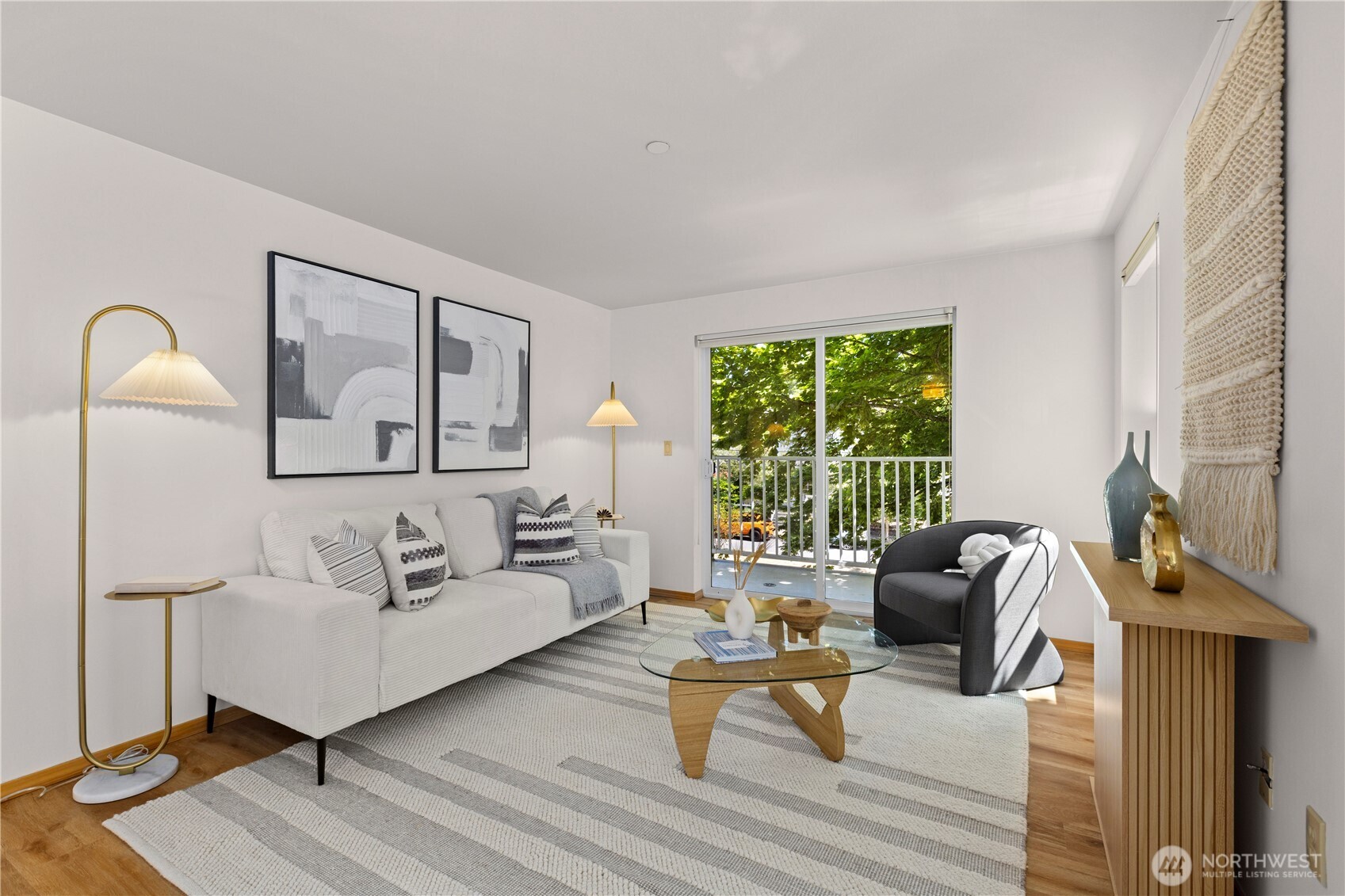 2820 E Madison Street Unit: 204