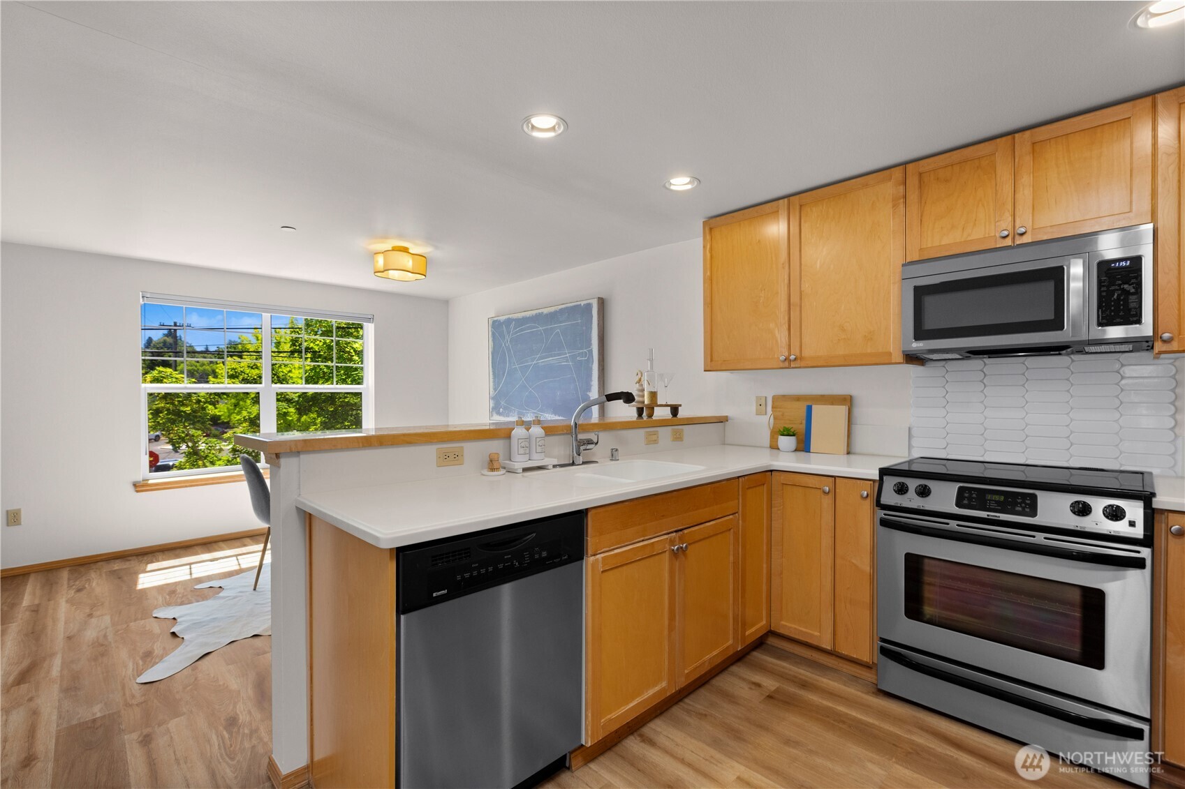 2820 E Madison Street Unit: 204