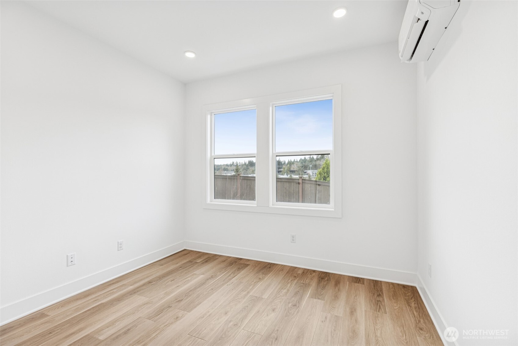 18805 99th Court NE