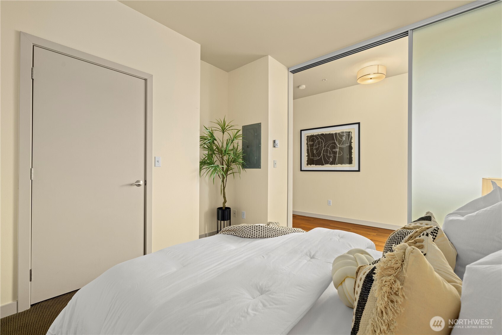 2960 Eastlake Avenue E Unit: 403