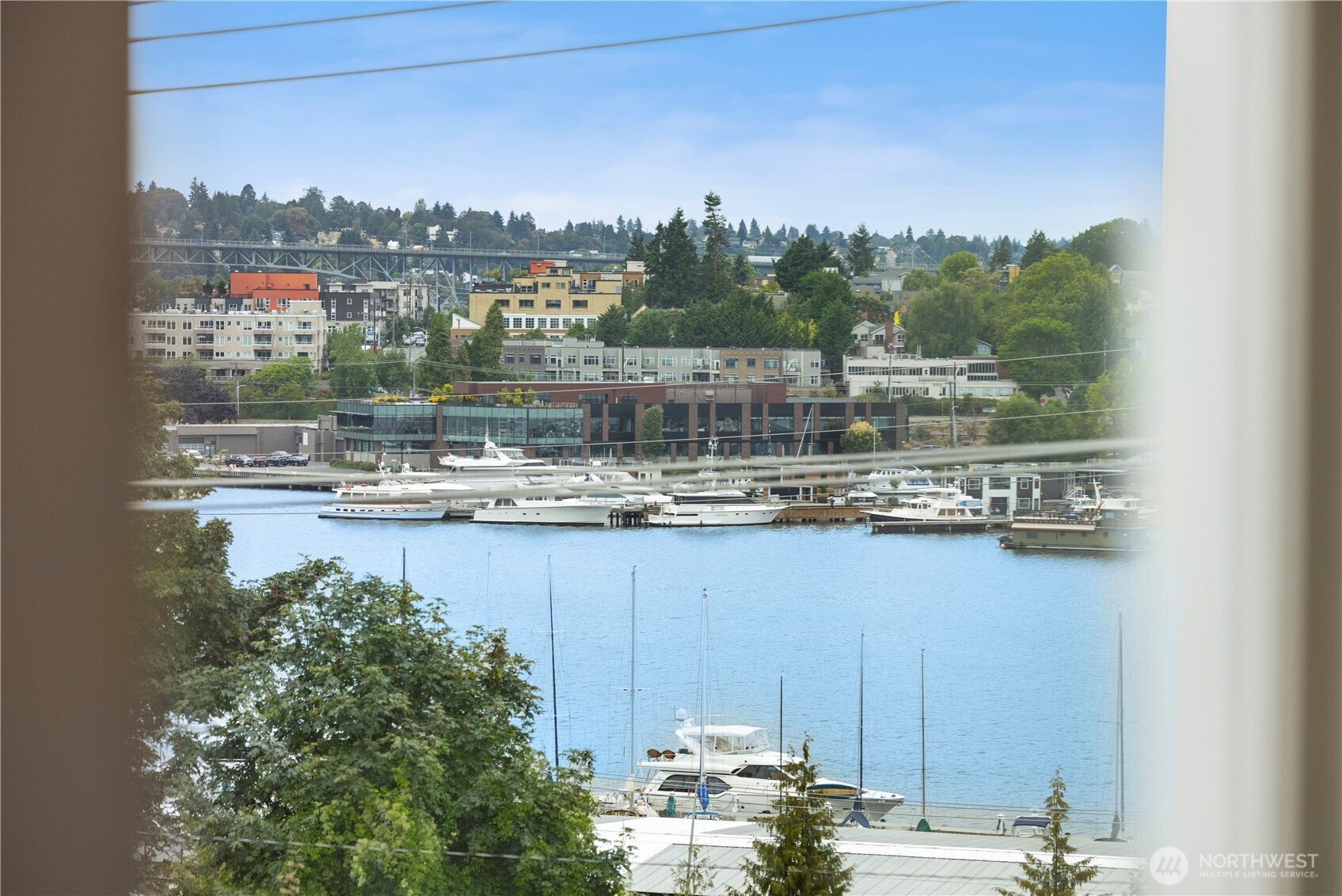 2960 Eastlake Avenue E Unit: 403
