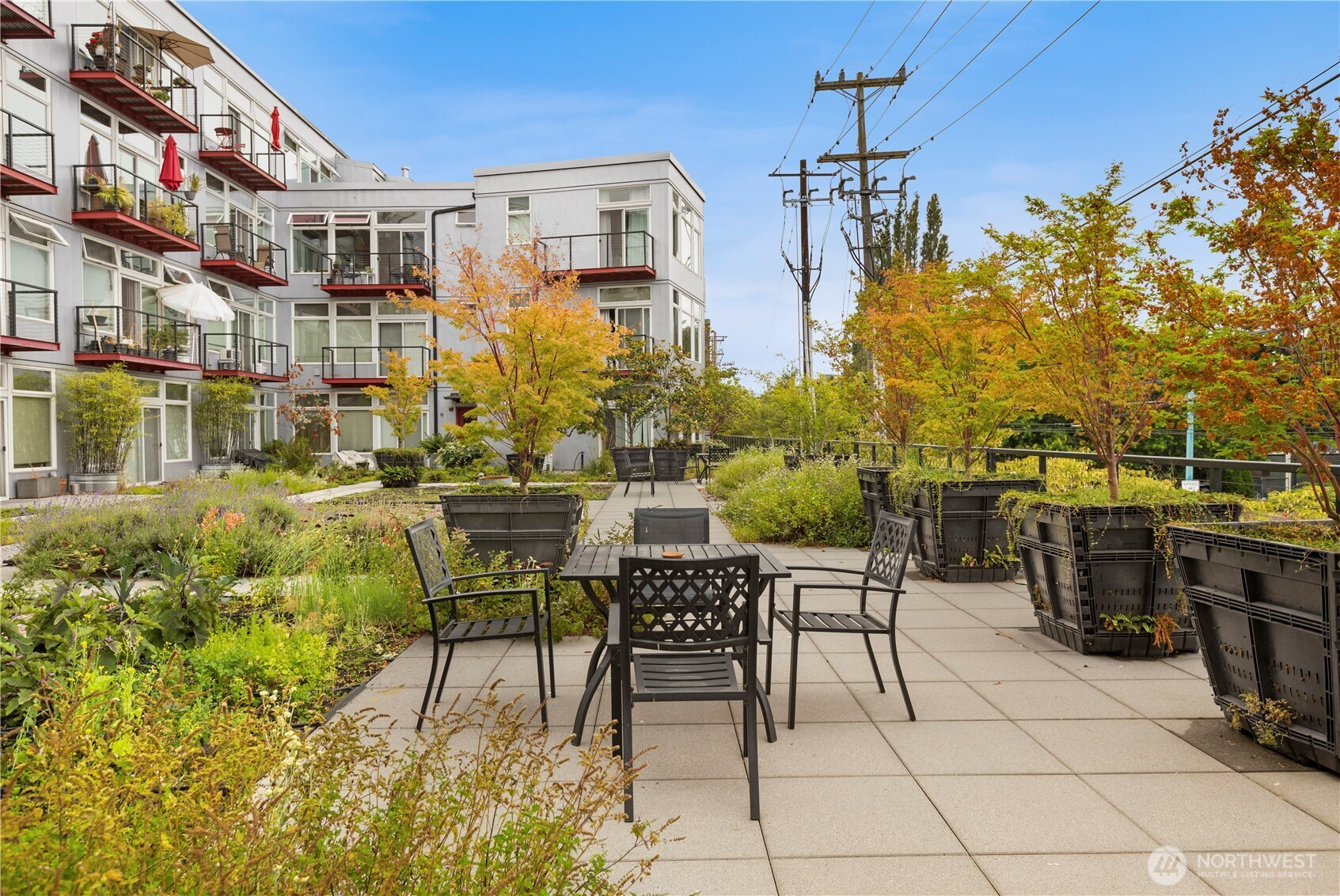 2960 Eastlake Avenue E Unit: 403
