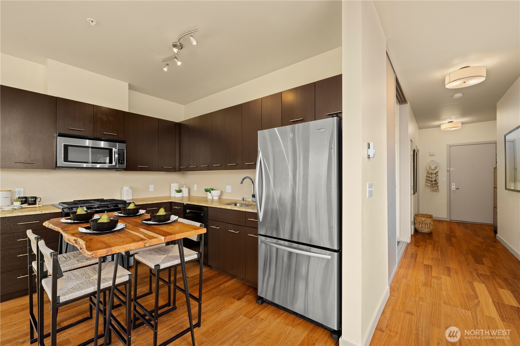 2960 Eastlake Avenue E Unit: 403
