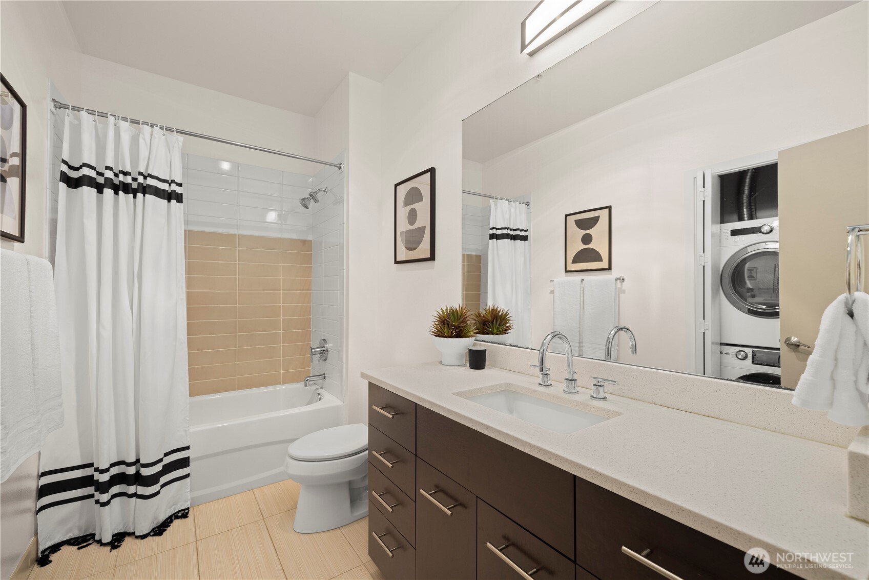 2960 Eastlake Avenue E Unit: 403