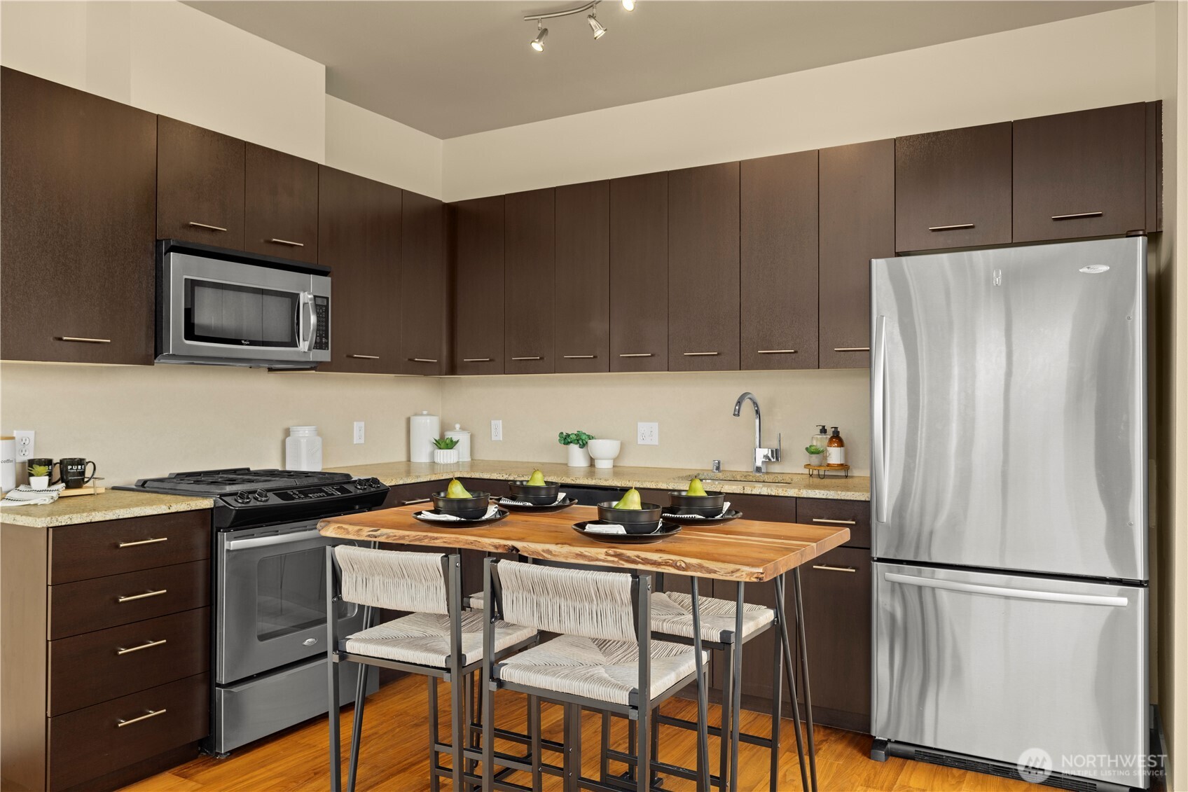 2960 Eastlake Avenue E Unit: 403