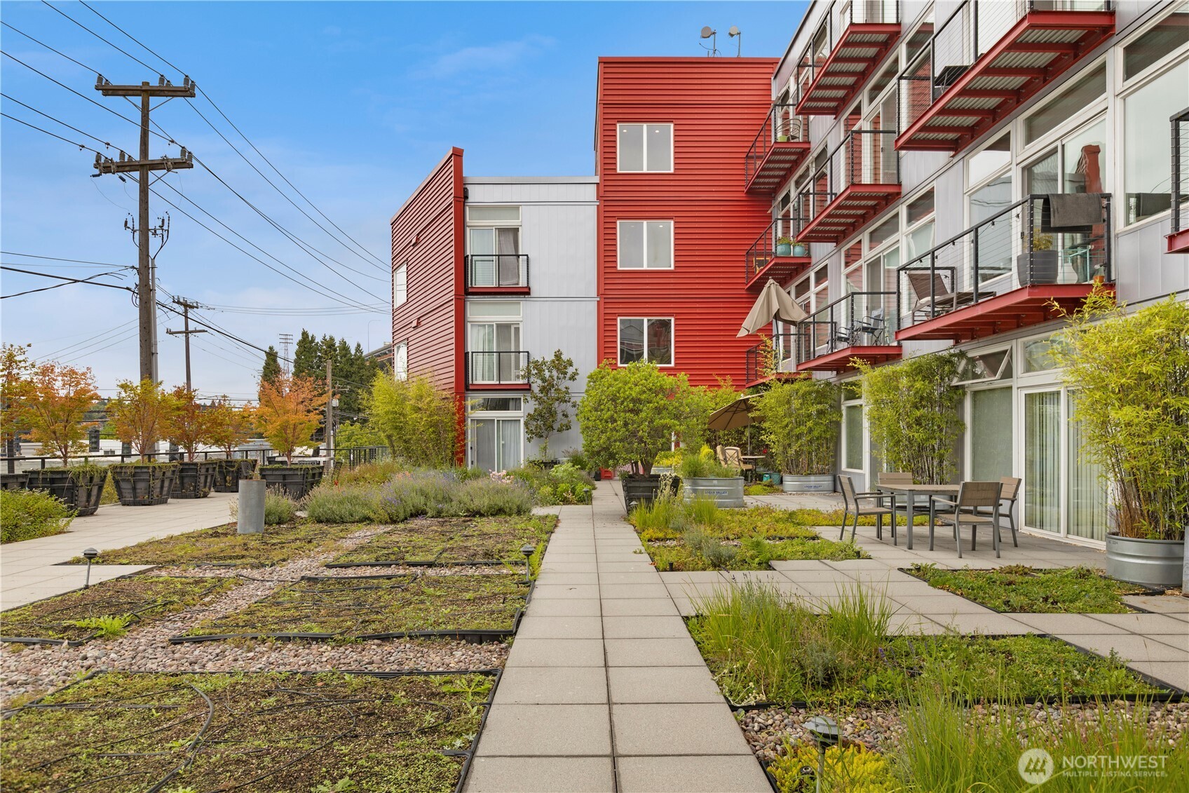 2960 Eastlake Avenue E Unit: 403