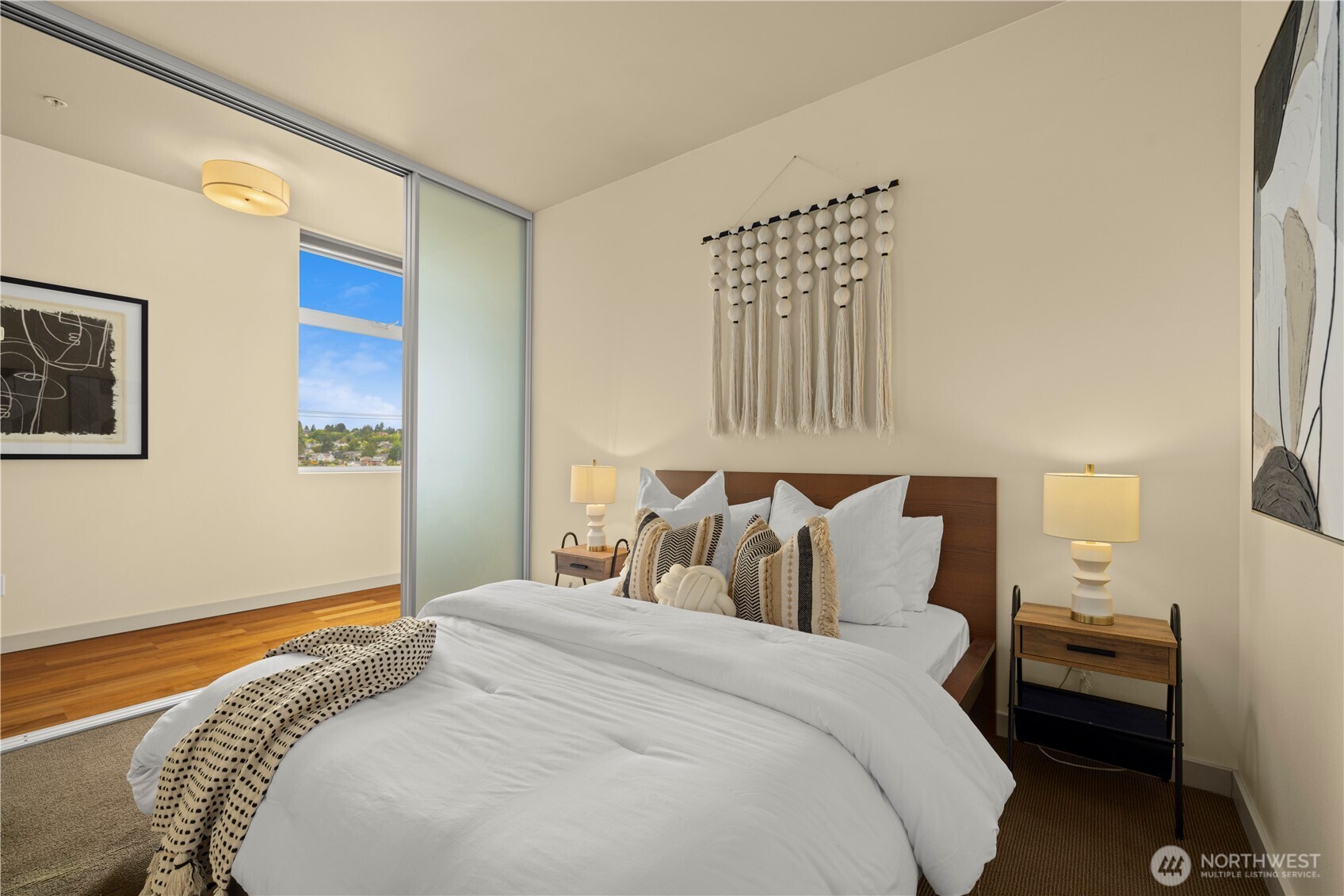 2960 Eastlake Avenue E Unit: 403