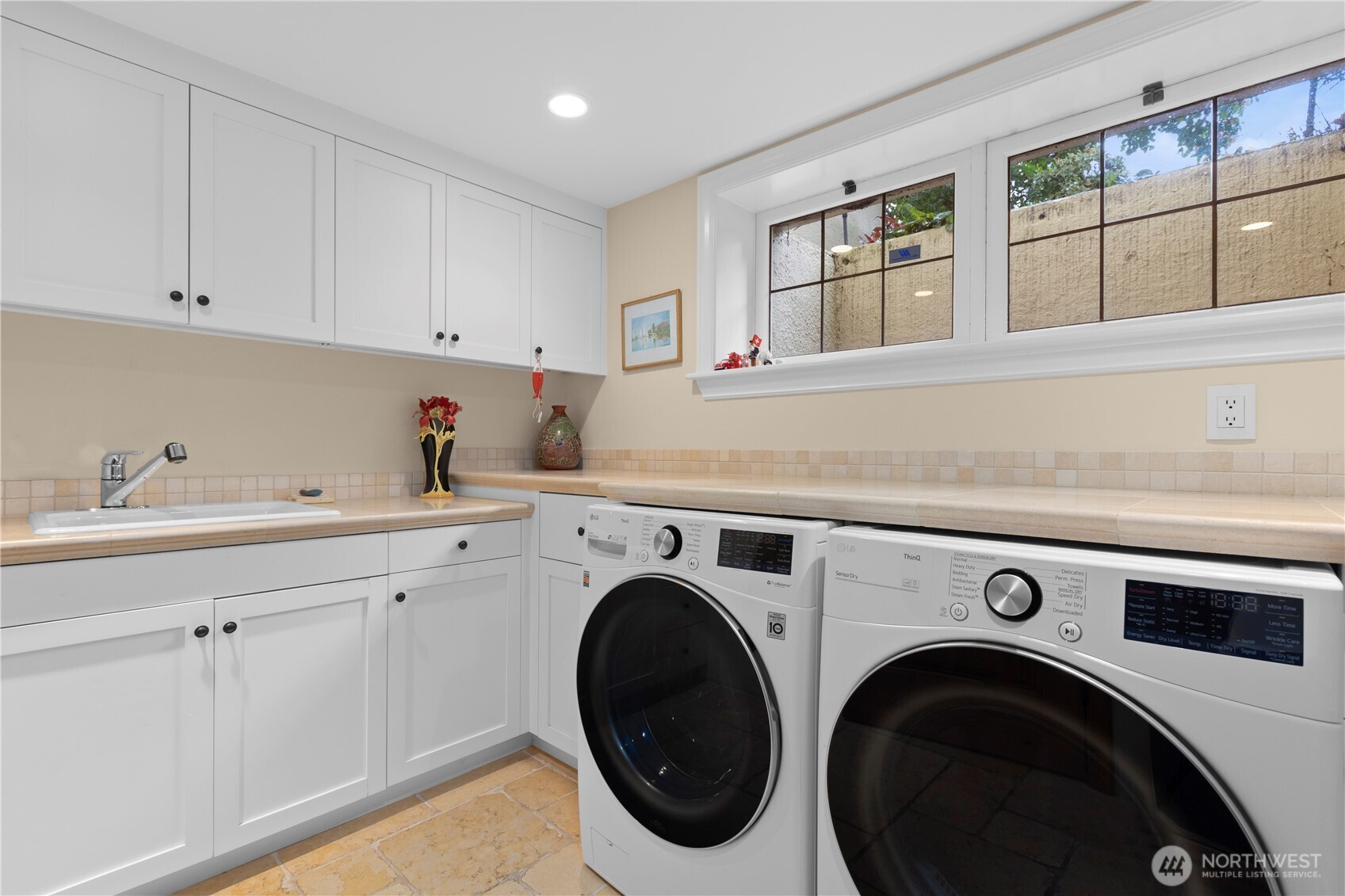 180 Lake Washington Boulevard E