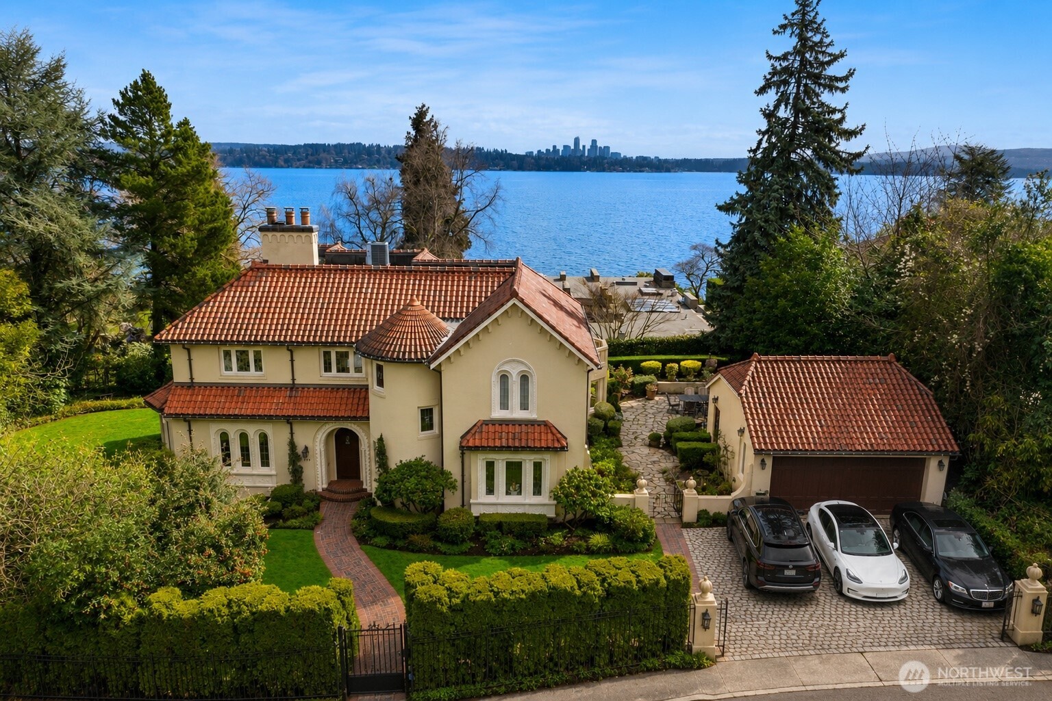 180 Lake Washington Boulevard E