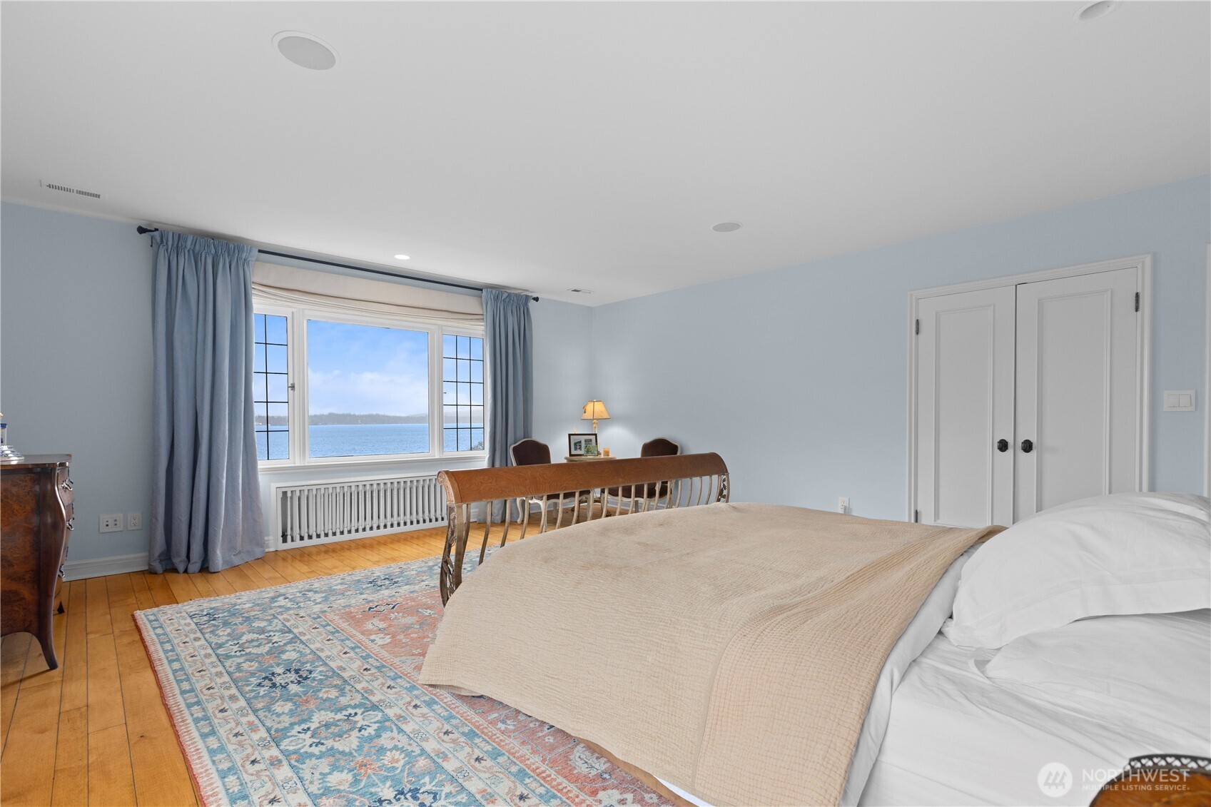 180 Lake Washington Boulevard E