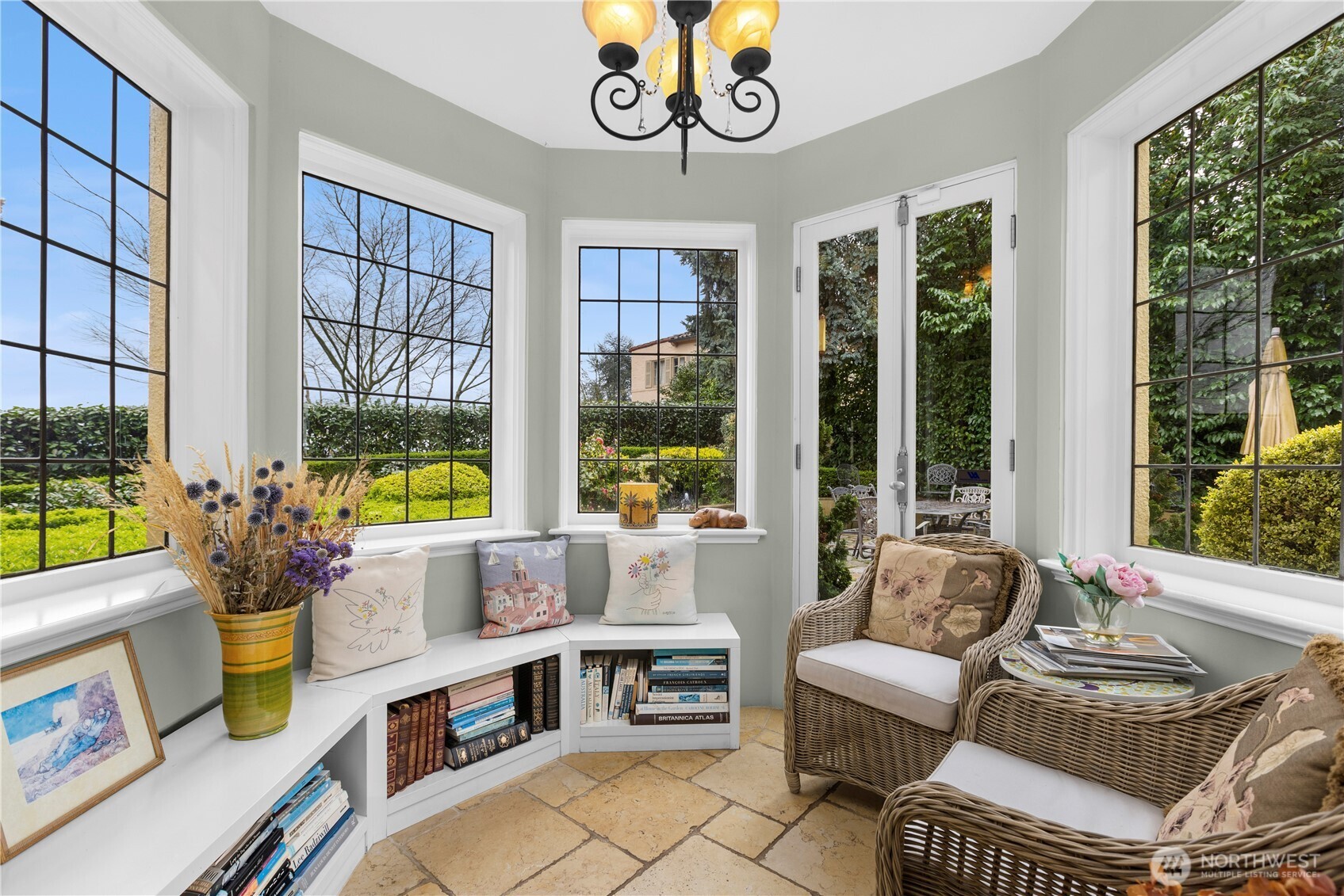 180 Lake Washington Boulevard E