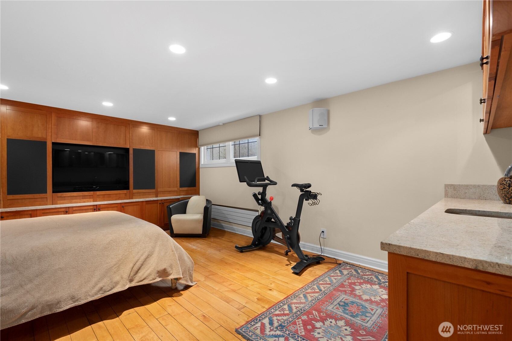 180 Lake Washington Boulevard E