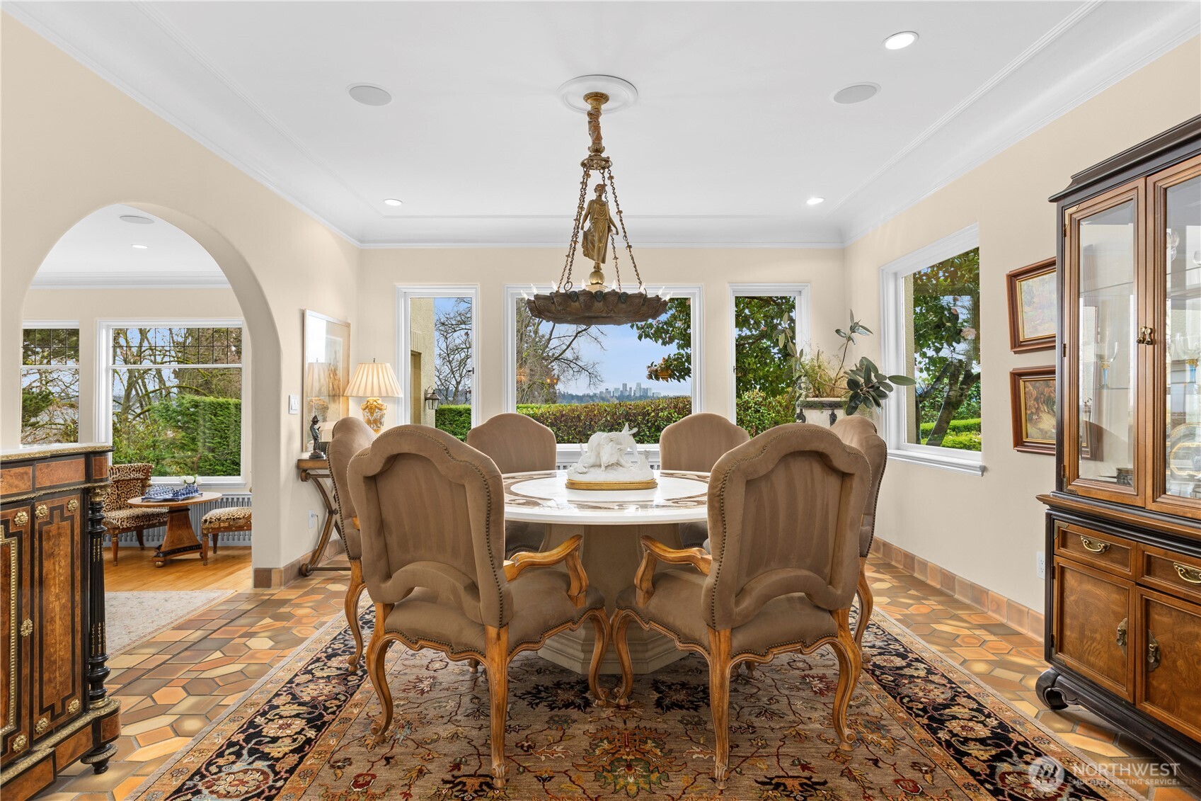 180 Lake Washington Boulevard E