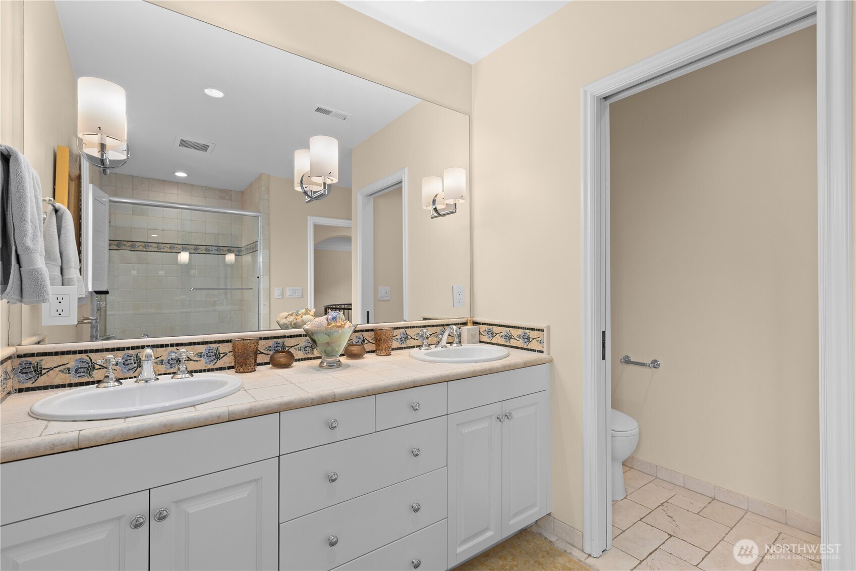 180 Lake Washington Boulevard E