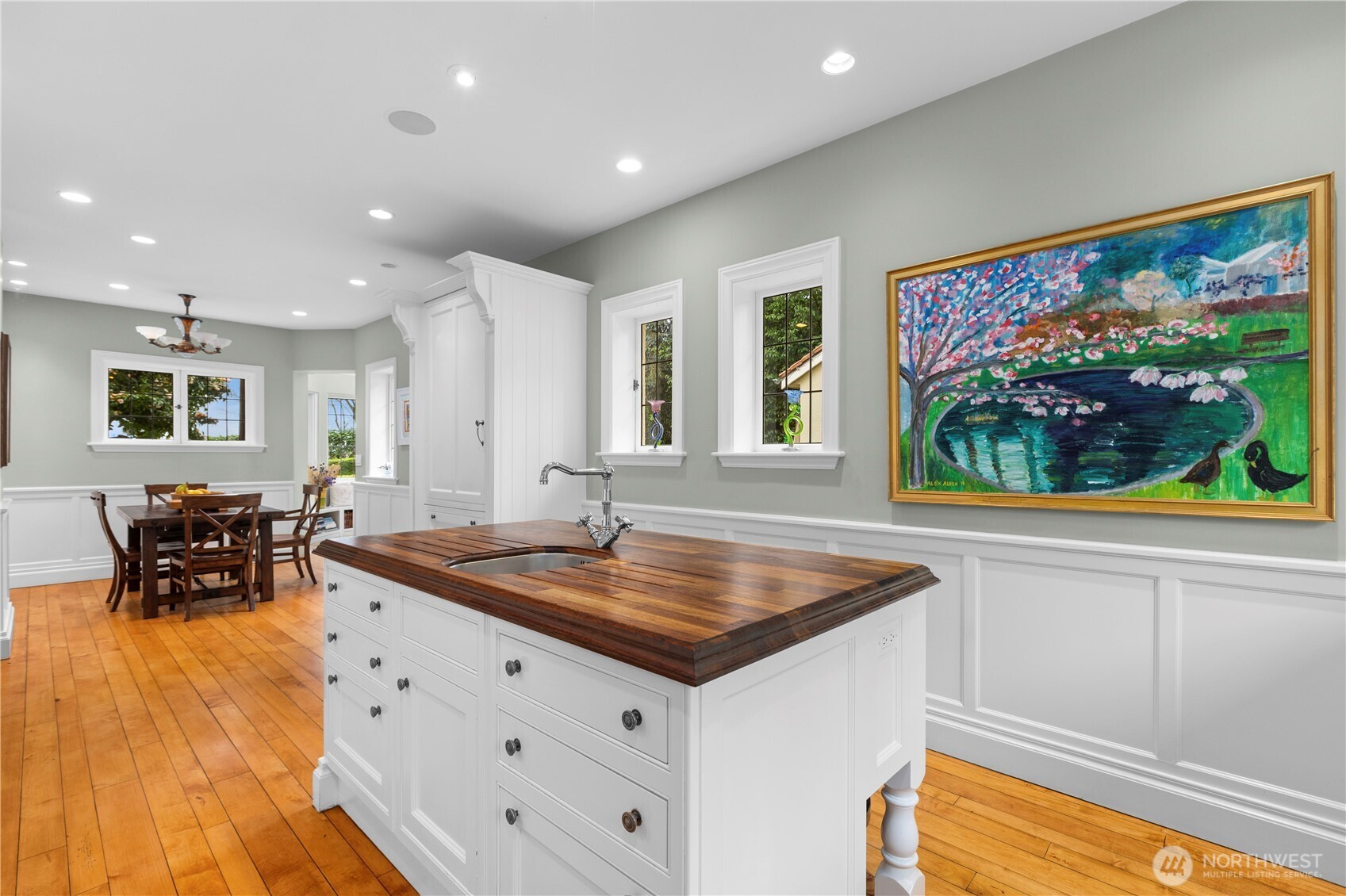 180 Lake Washington Boulevard E