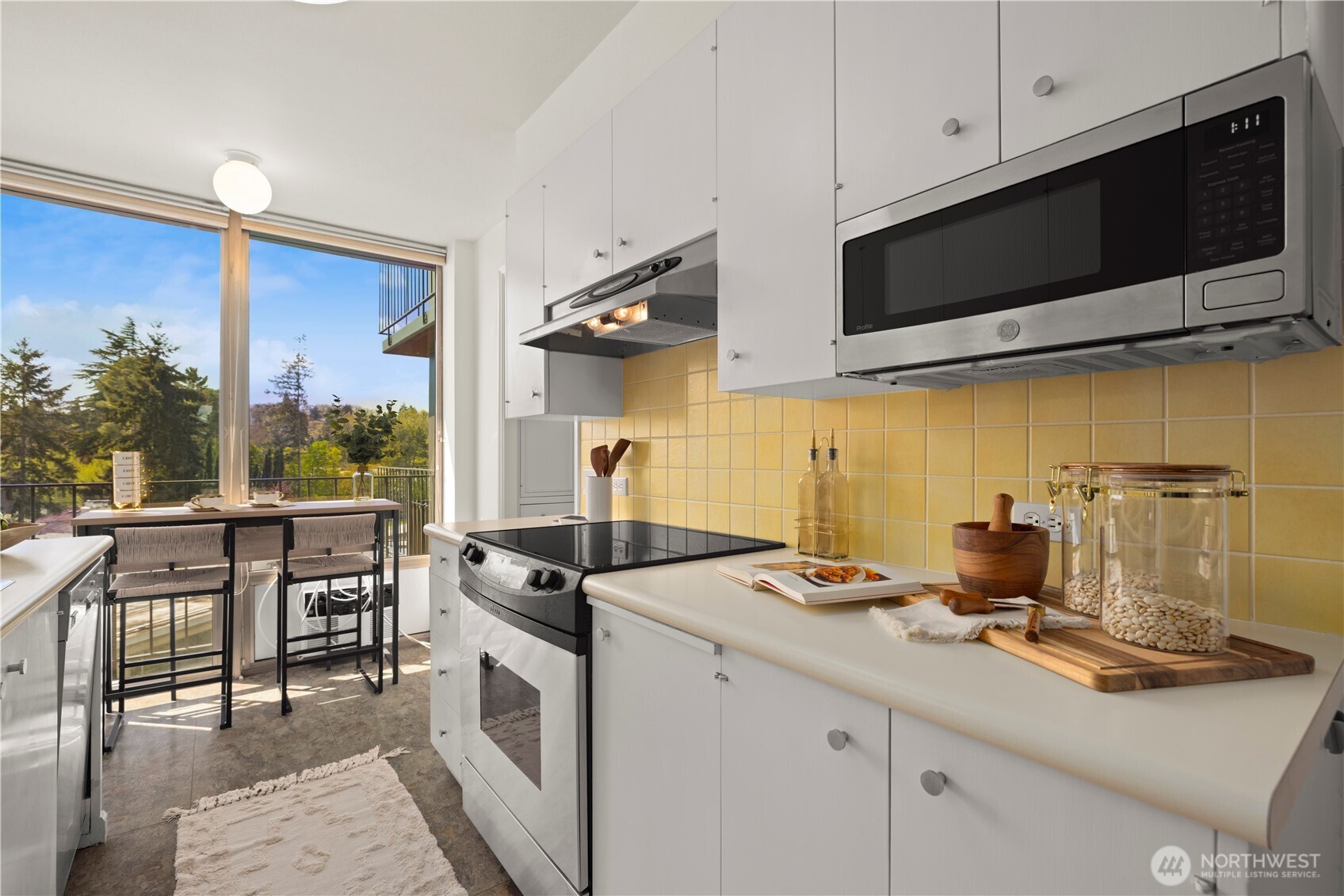 1620 43rd Avenue E Unit: 4C