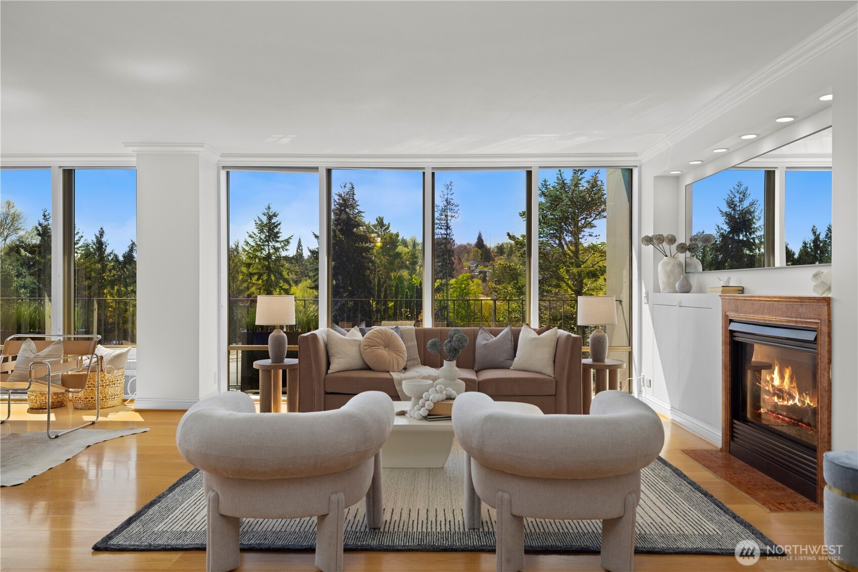 1620 43rd Avenue E Unit: 4C