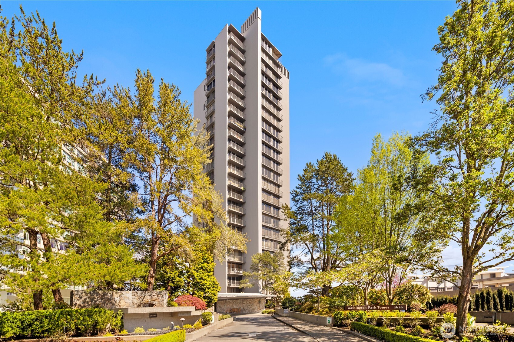 1620 43rd Avenue E Unit: 8B