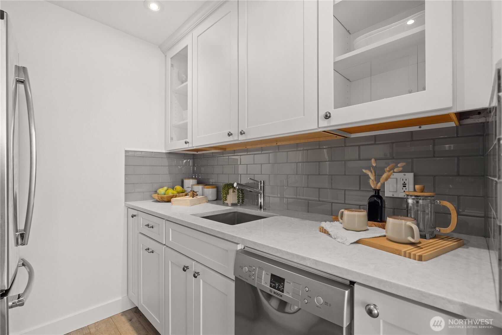 1800 43rd Avenue E Unit: 208