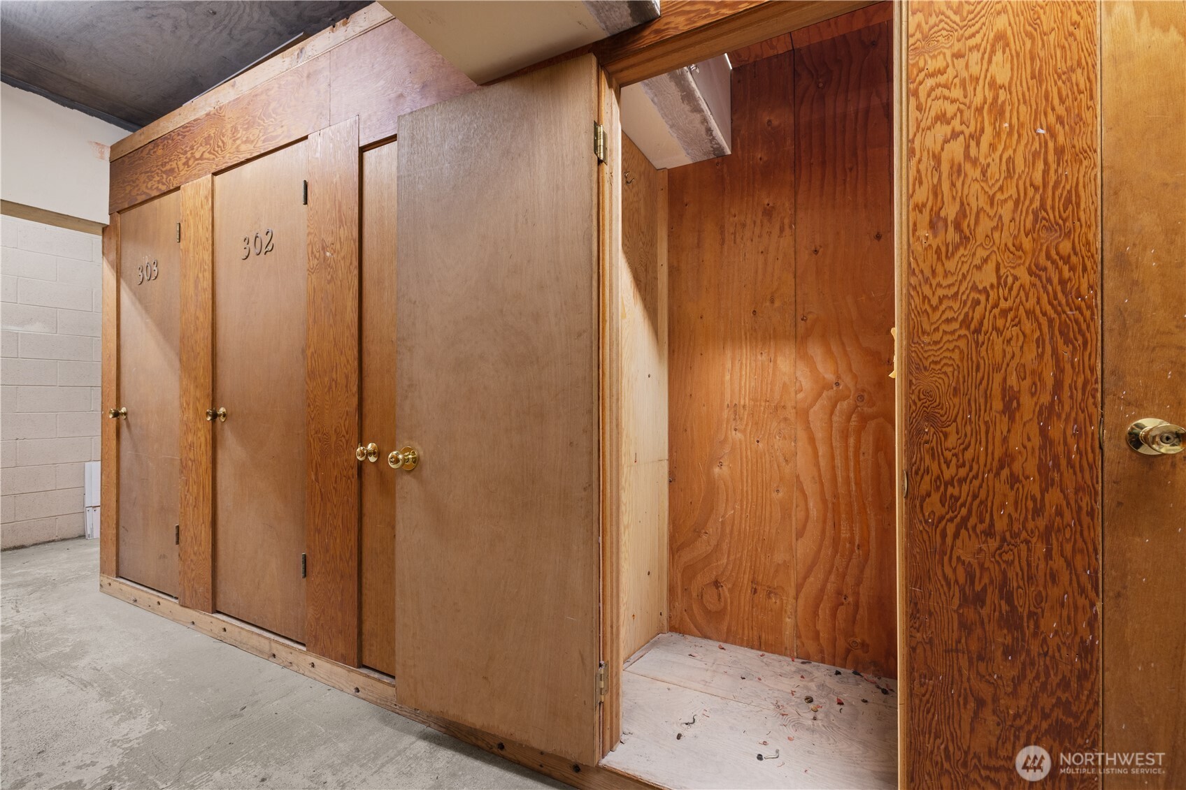 1800 43rd Avenue E Unit: 208