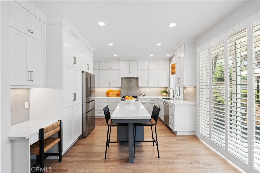 27811 Bloomfield Court