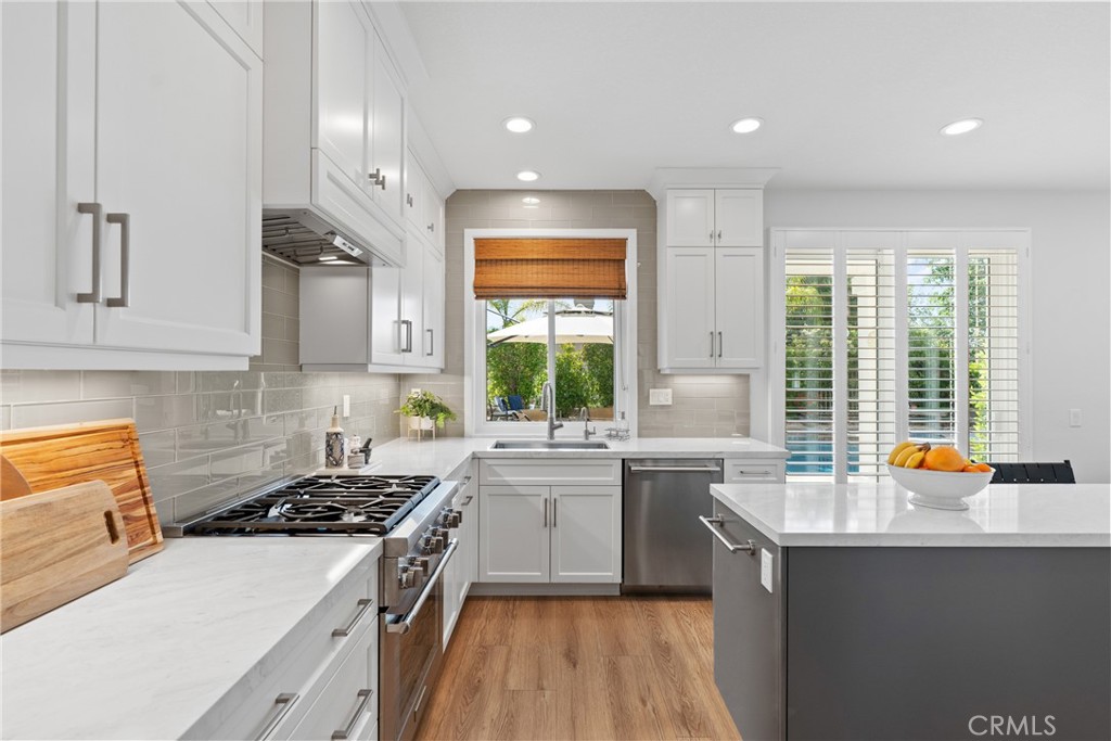 27811 Bloomfield Court