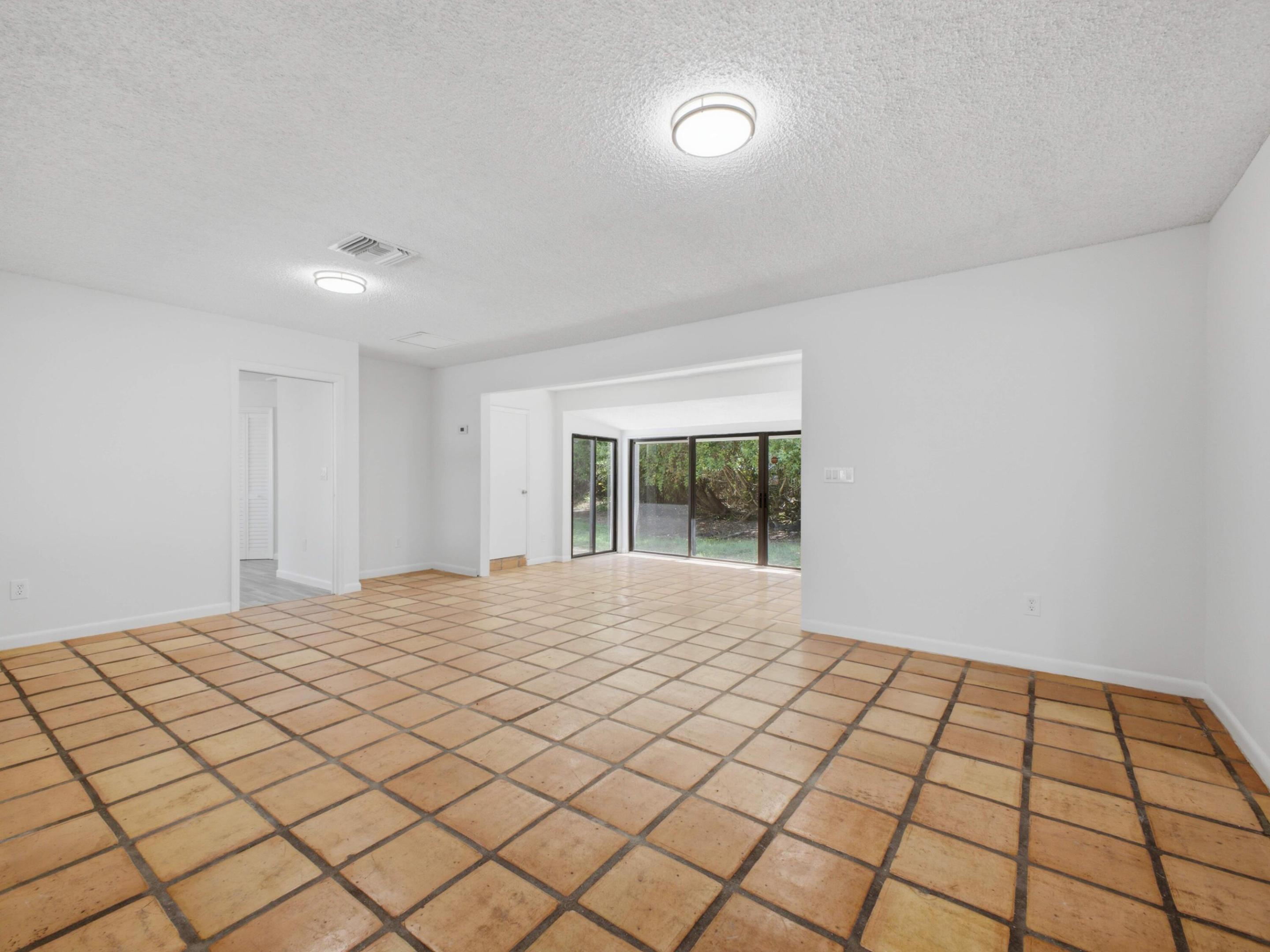 6700 FOREST Court